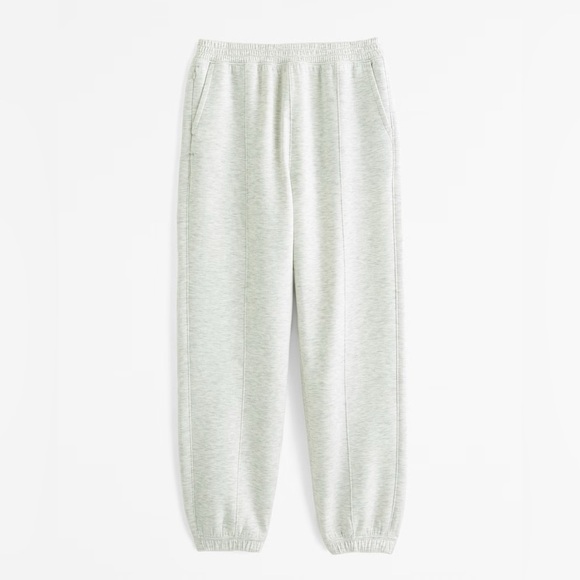 NWOT Abercrombie and Fitch YPB neoKNIT Sweatpants Small S Short Heather Grey - Picture 1 of 13
